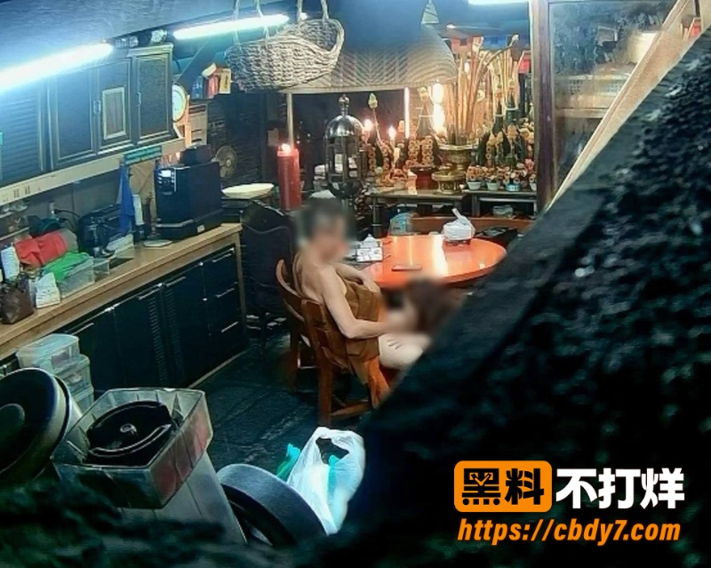 泰国著名寺庙住持阿赞初被捕 4