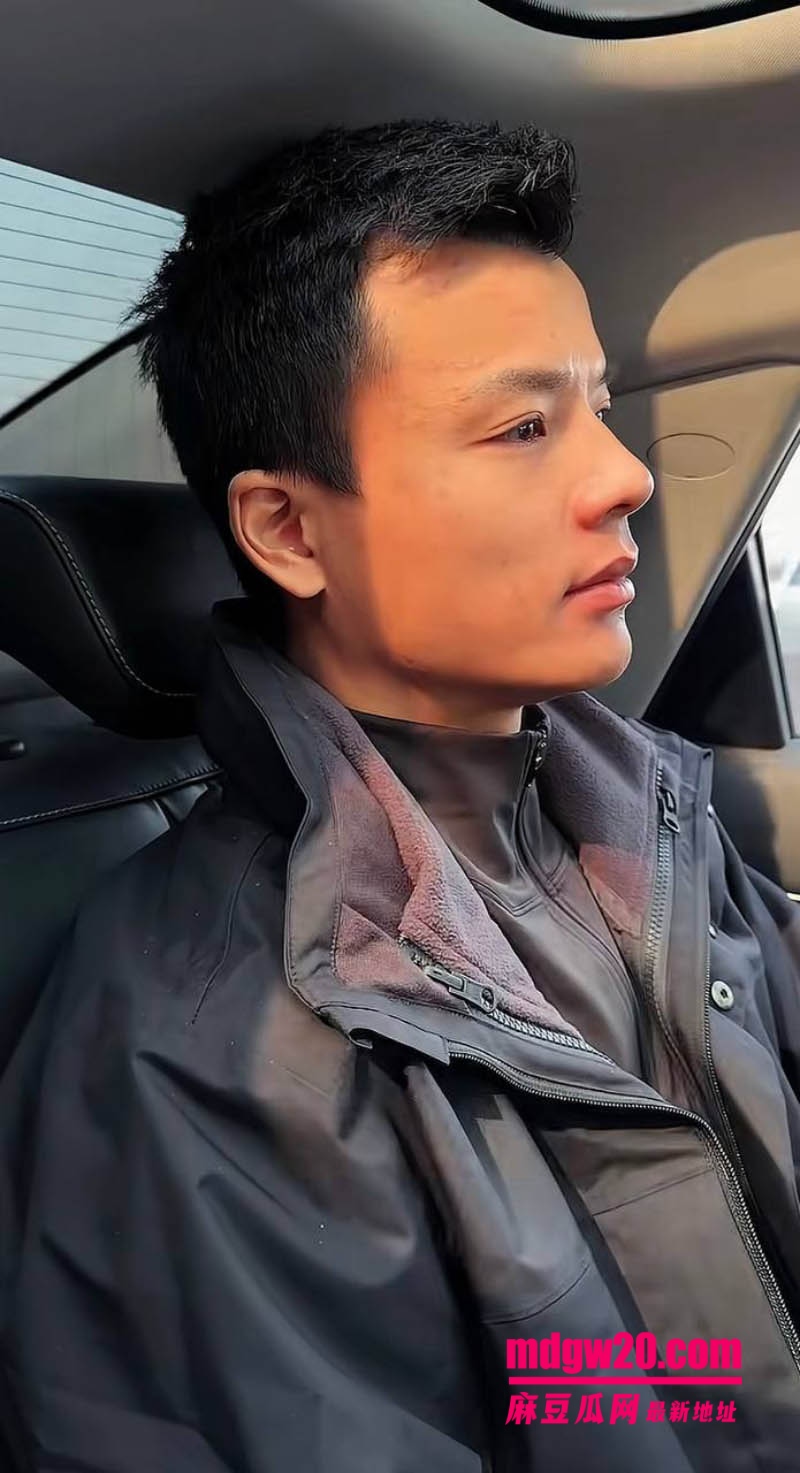 重庆346万粉女网红完美婆娘 张丹丹与毛老师TRP动力冲浪板教学分手翻车 毛老师被指嫖娼洗荤脚