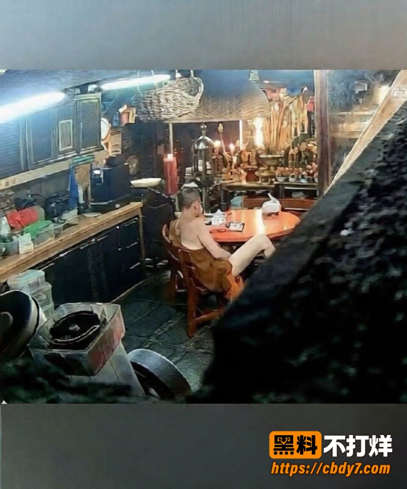 大城府普泰萨旺寺住持阿赞初跌落神坛 5