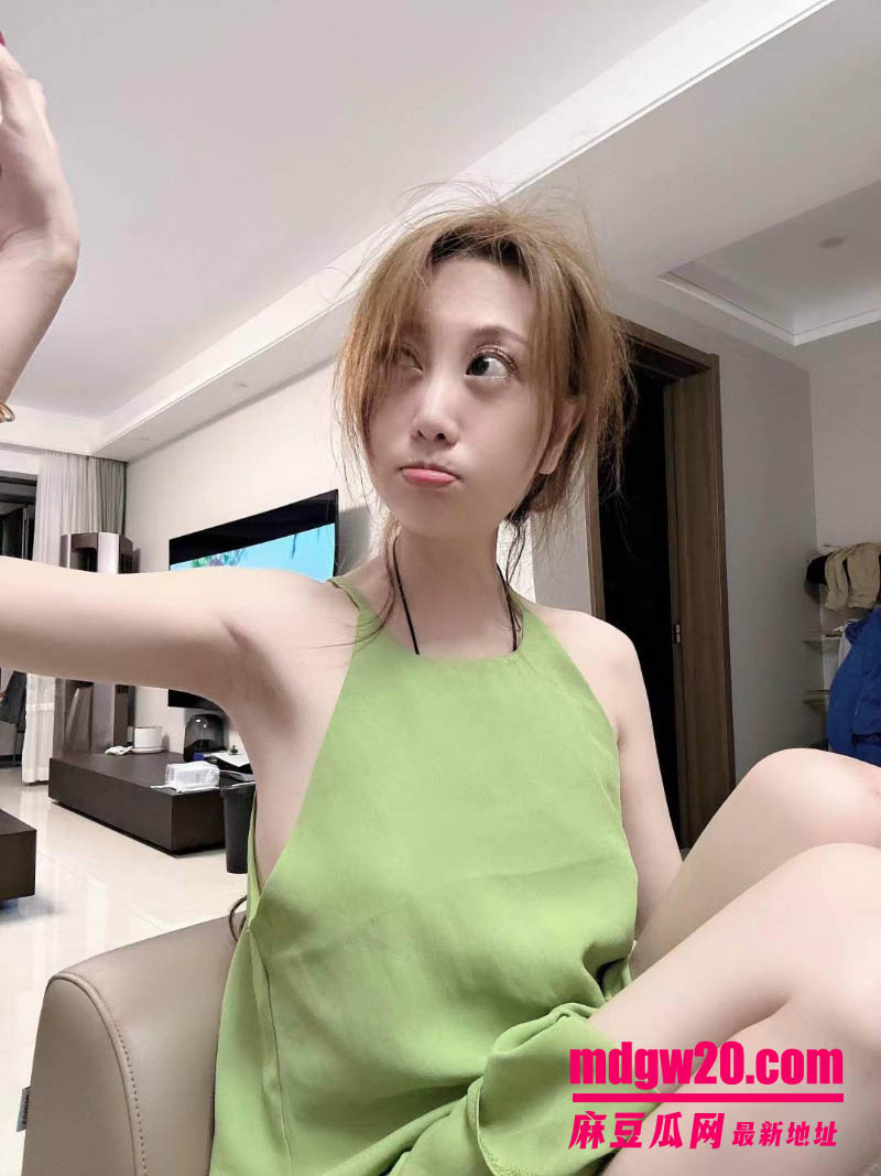 辽宁阜新反差婊陈思萍不雅视频合集流出 清纯萌妹被灌醉后内射爆操 床上功夫口活一流