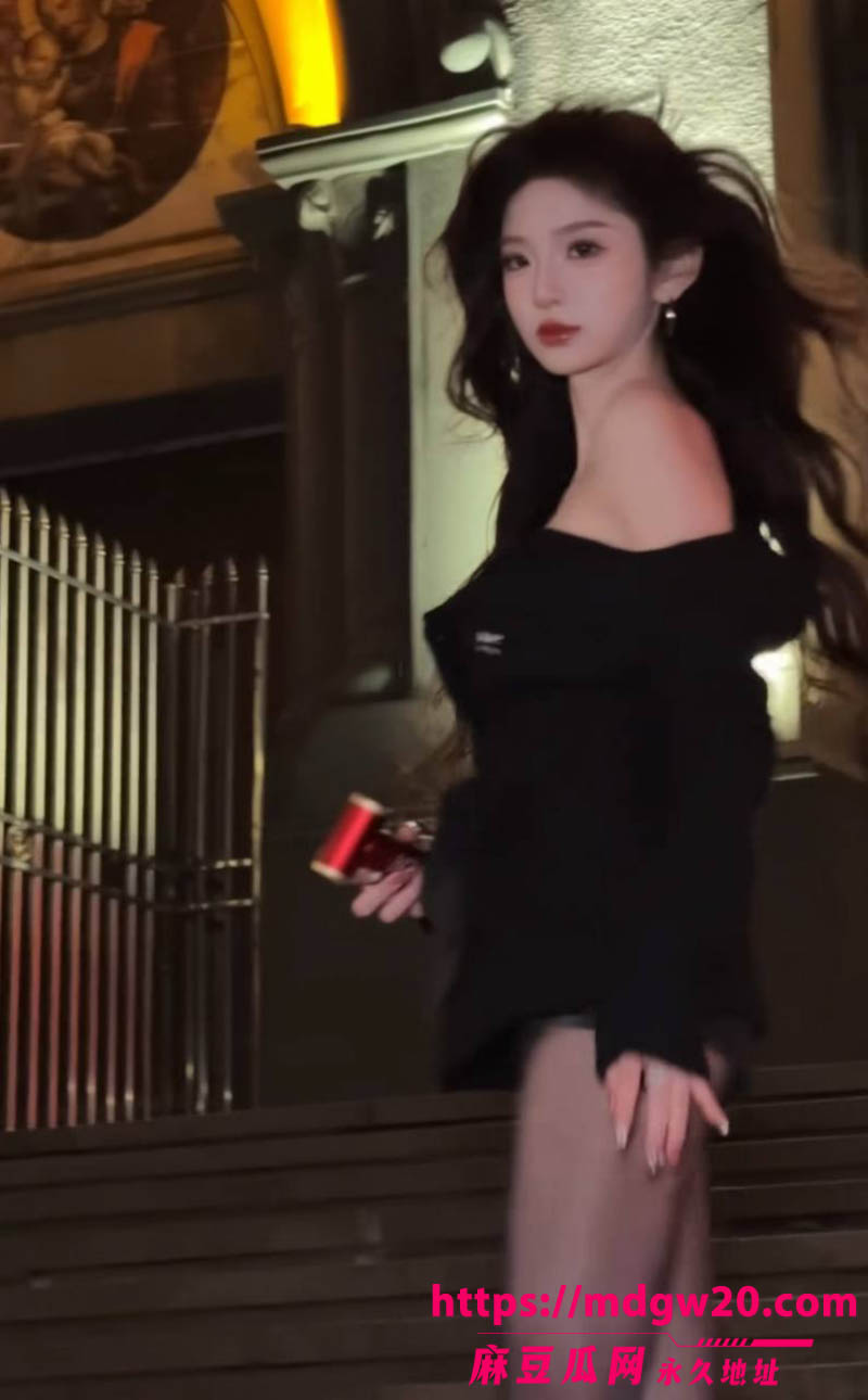 前LOL职业选手卢本伟闪婚巴旦木公主 前女友UU妹彻底成过去式 曾相恋近十年和平分身