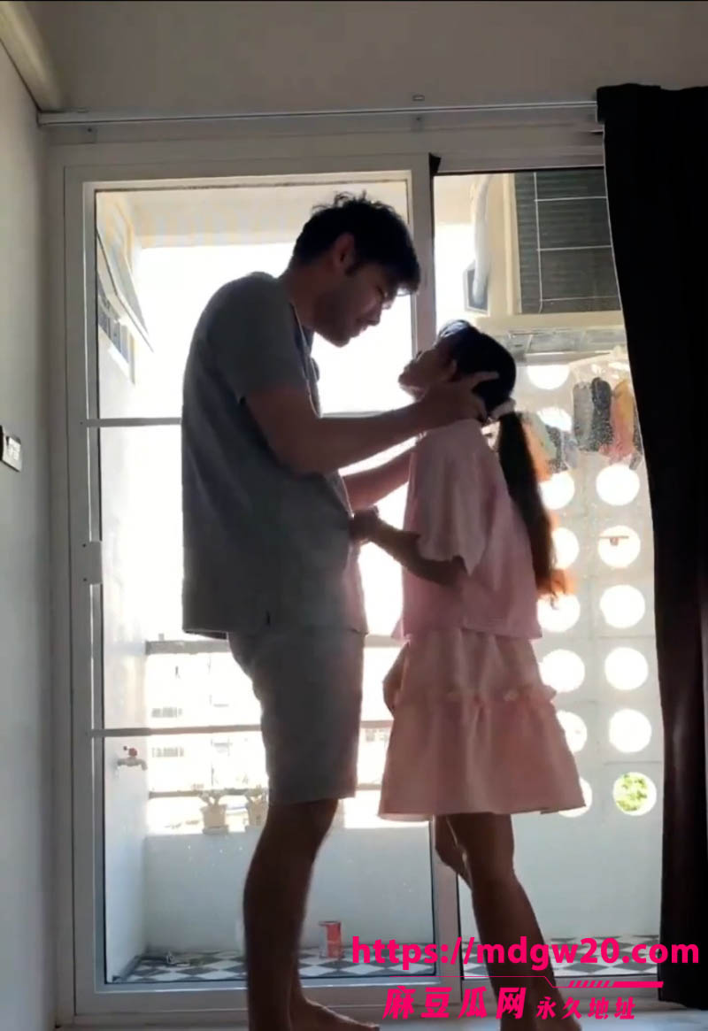 极品美乳福利姬 抖音风开关灯变装裸舞合集 开关灯的瞬间反差感拉满