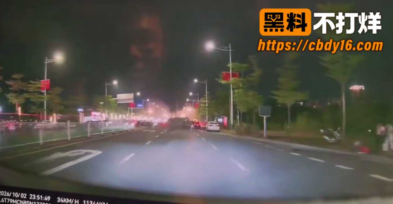 近日广东地区几个精神小伙飙车上演车毁人亡 8