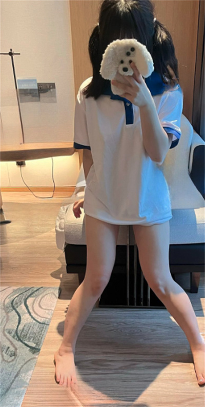 爸爸说：女鹅好反x呀嘻嘻