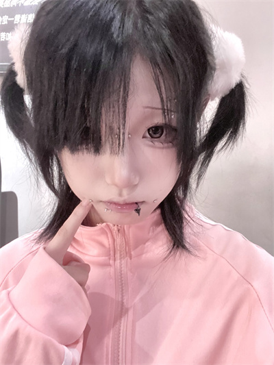 我是一只小猫咪🐱