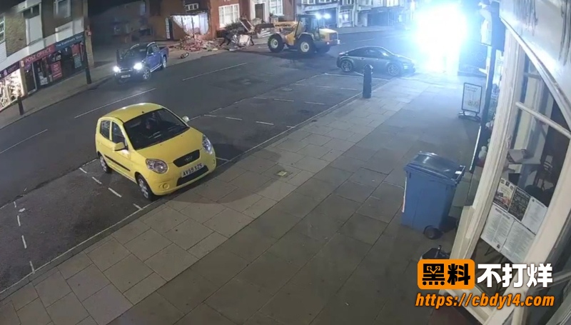 英国盗贼硬核拆墙  6