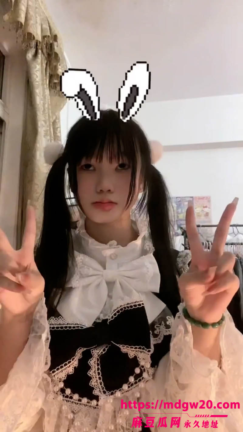 v6.mp4.00_08_24_24.Still003