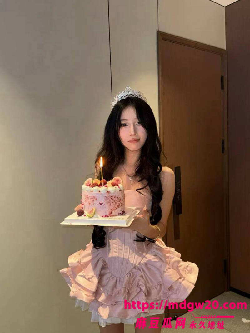 潍坊经贸学院卖淫女孟子谦第三弹 酒店接单性爱视频流出 无套激战配合度爆表