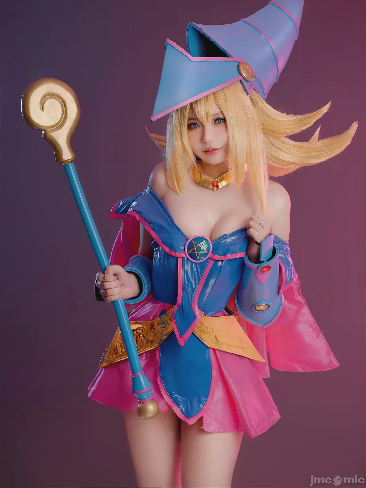 ZinieQ - Dark Magician Girl (Yu Gi Oh) 第1话, страница 1