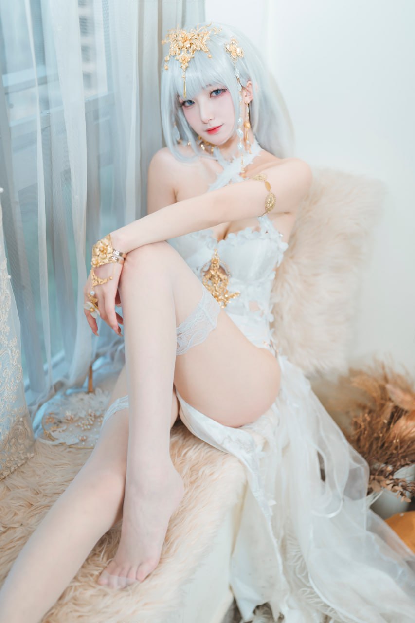 碧蓝航线 - 埃姆登礼服, страница 4