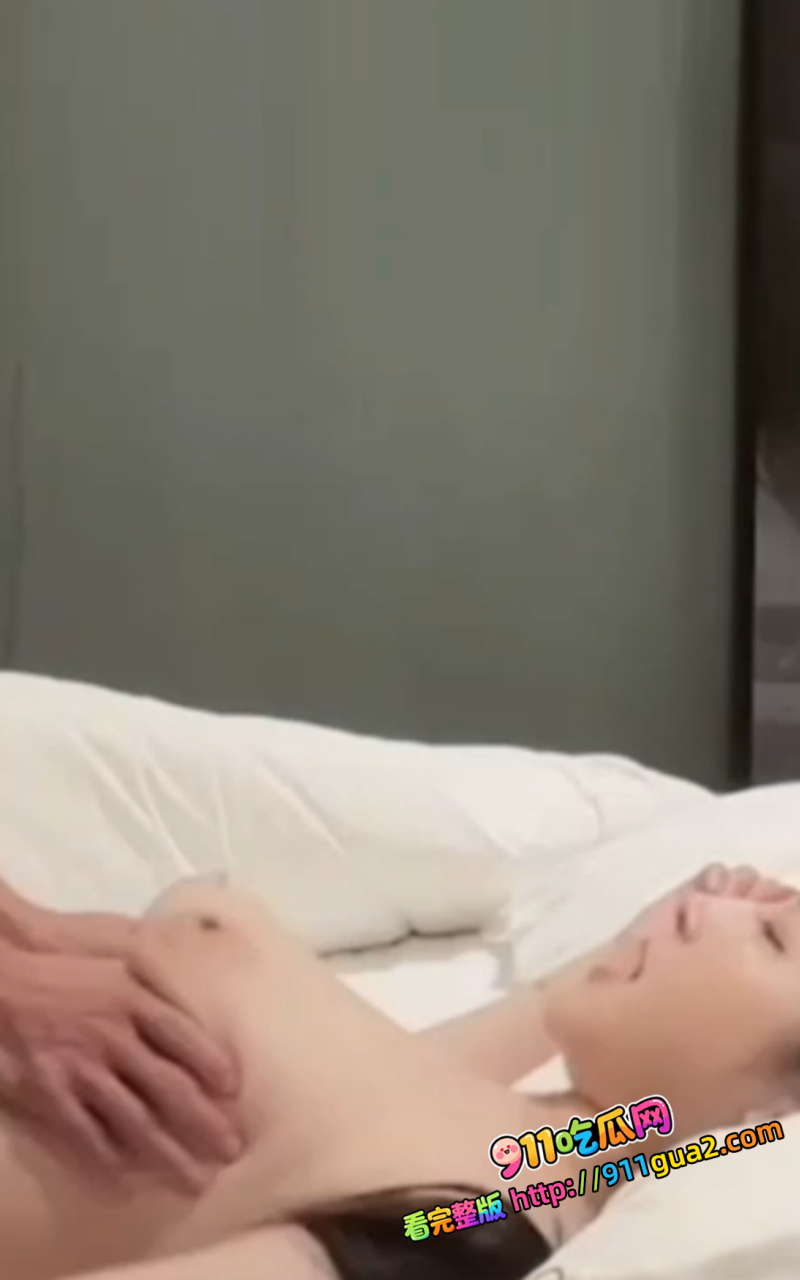 约炮极品大奶外围，童颜巨乳，换上攻速套装，性欲高涨 8
