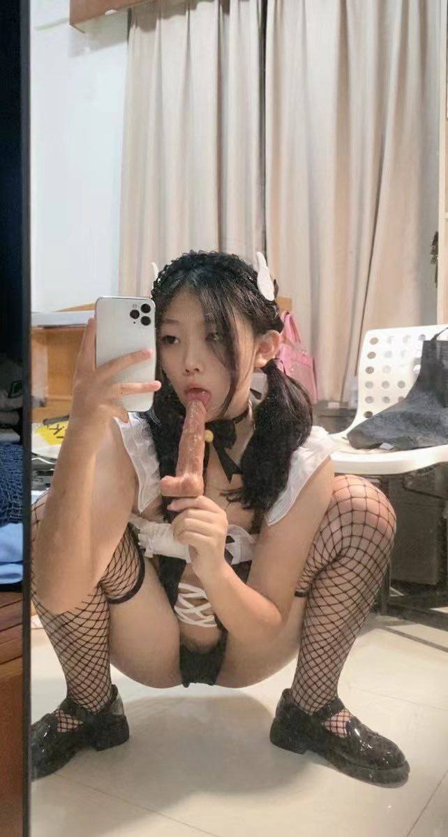 Pure and innocent female dog selfies leaked