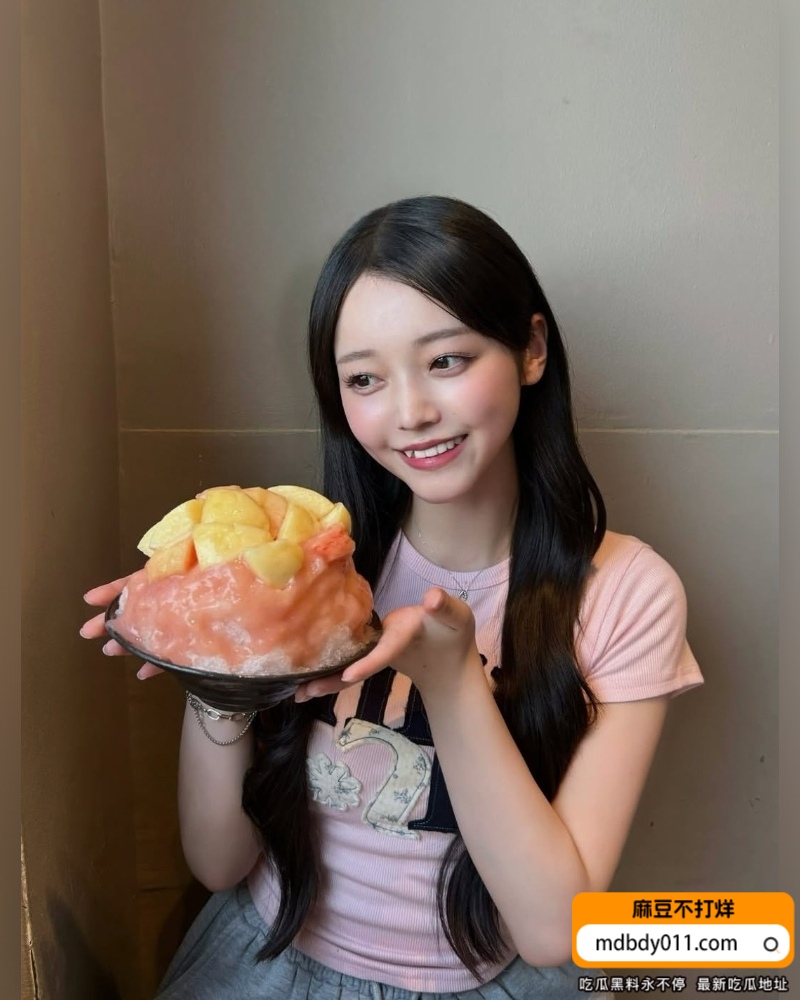 极品高颜值 白嫩小只马 (9)