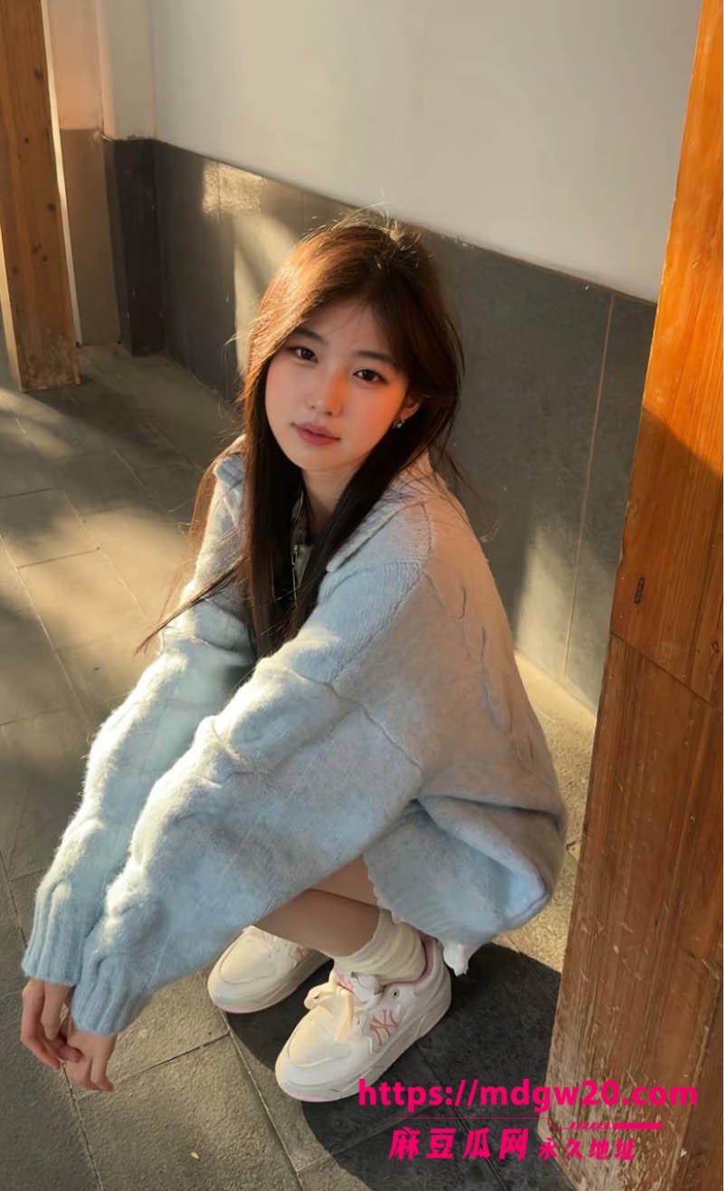 398万粉抖音女网红戴馨菲翻车 粉丝群开户网暴素人 暧昧聊天记录性爱视频全被扒
