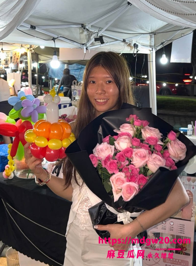 推特超漂亮调酒师周可诗 不雅视频外流 与前男友在酒店里自拍的露脸口交做爱视频