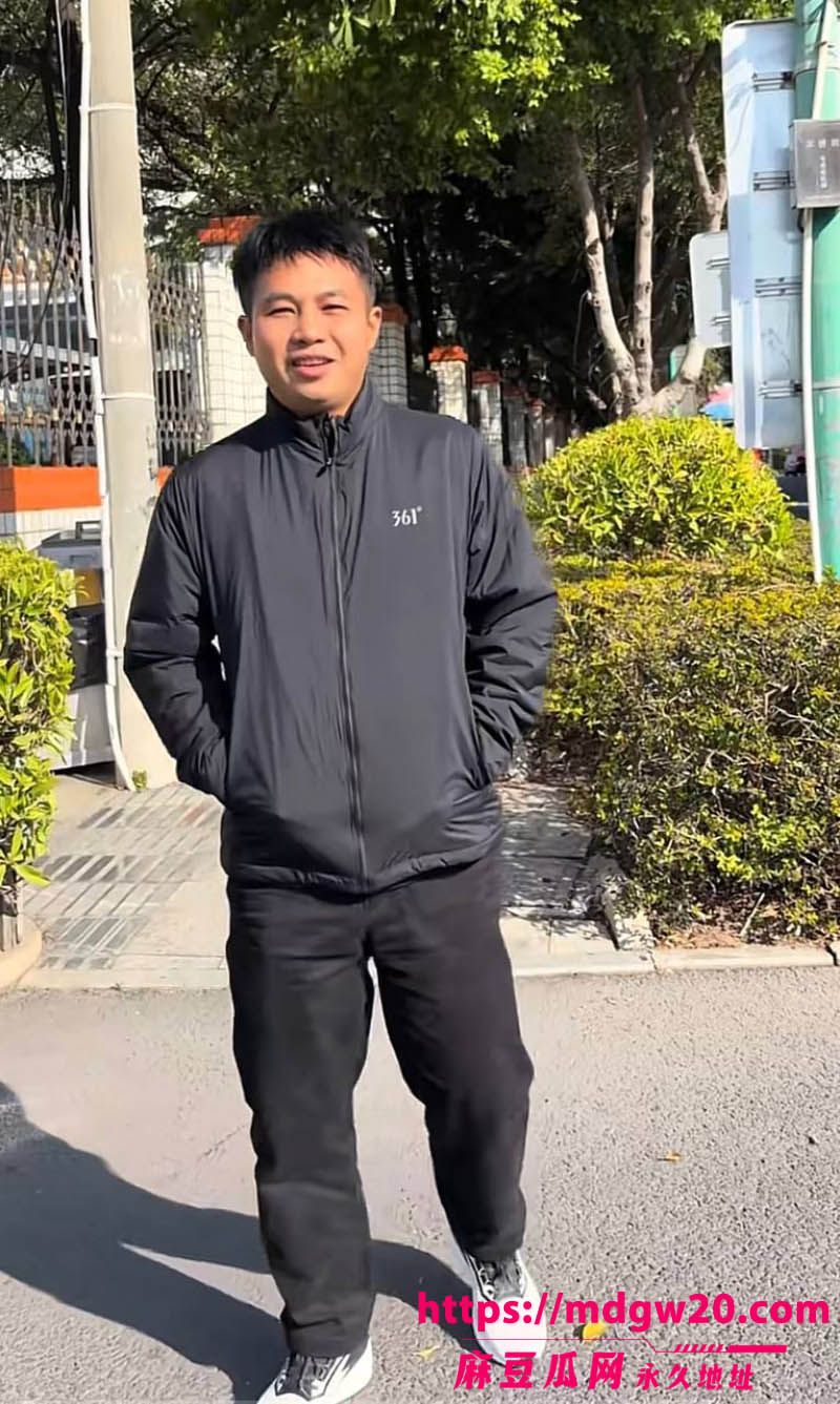抖音百万网红哎呦喂你江哥被曝借非洲幼童卖惨骗捐款3