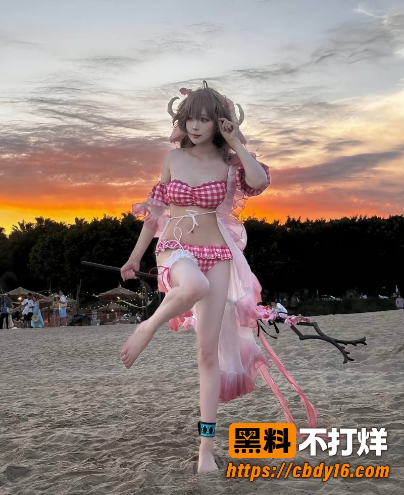 抖音2.4万粉cos女网红齐神出轨  8