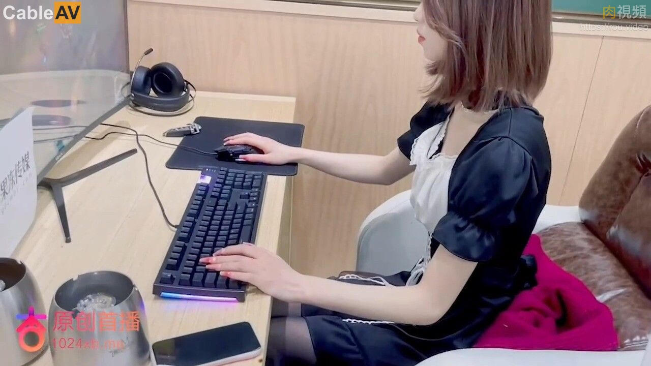 电竞陪玩女仆 小桃