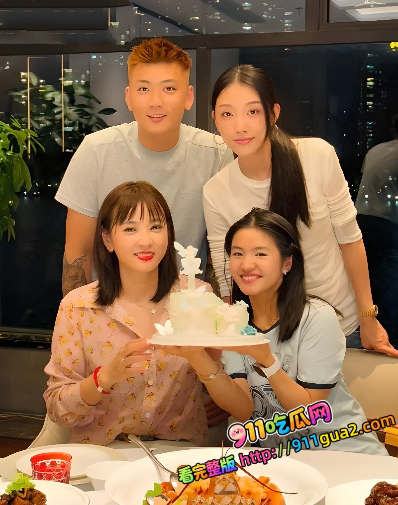 崔晋 一家黑料全扒 卖假鞋出轨聊骚 照片5