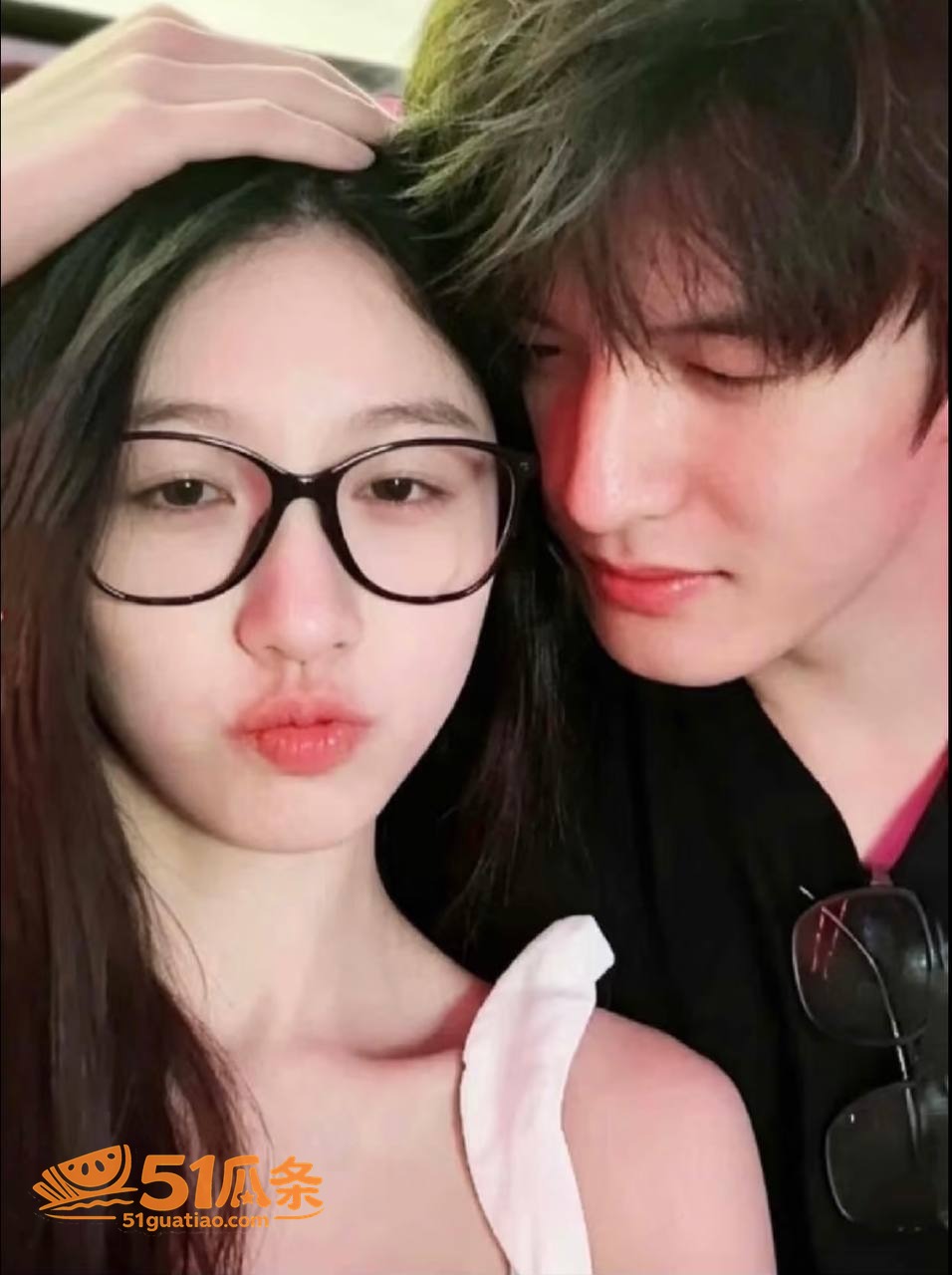 赵希伦 恋综深情人设相关图片51
