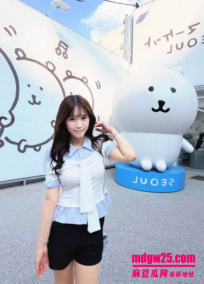 台北高颜值博主 朱朱与富哥露脸肛交做爱自拍视频流出 奶子又大又骚