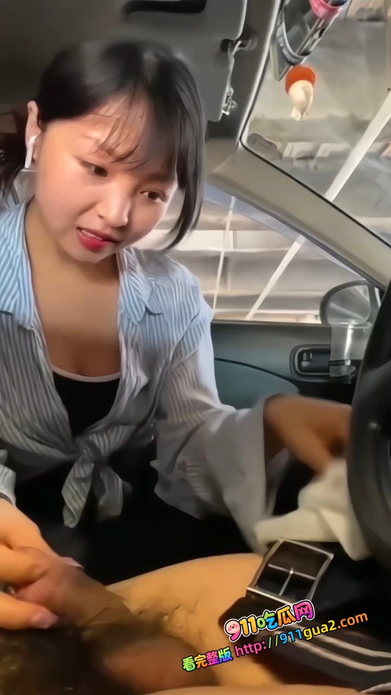 广西南宁4S店销售员 小惠 试驾时竟口爆服务客户 偷拍视频全网疯传！ 5